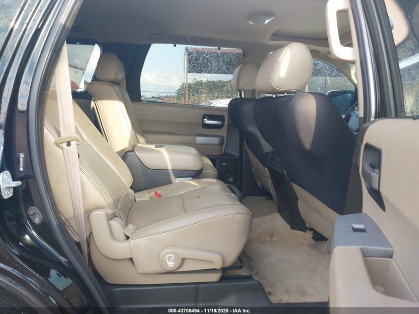 2008 Toyota Sequoia Platinum 5.7L V8 VIN: 5TDZY67A68S014804 Lot: 43708494