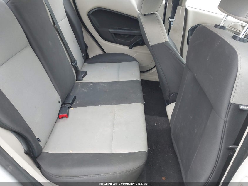 2013 Ford Fiesta S VIN: 3FADP4AJ4DM218141 Lot: 43708496