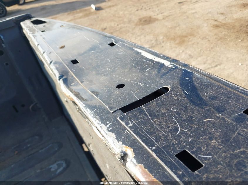 2017 Ram 3500 Lone Star 4X4 8' Box VIN: 3C63RRHL4HG627725 Lot: 43708506