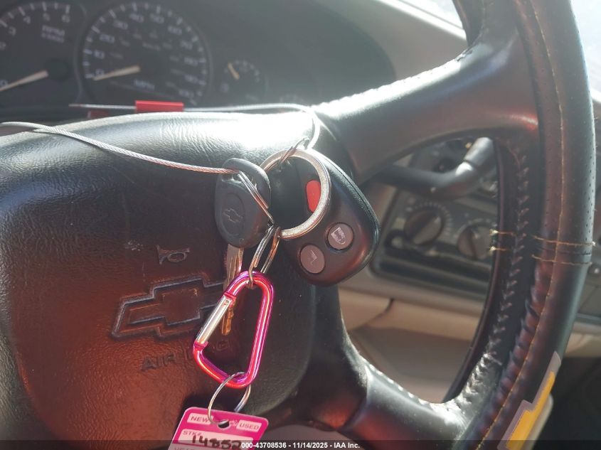 2002 Chevrolet Suburban 1500 Lt VIN: 1GNEC16Z72J304858 Lot: 43708536