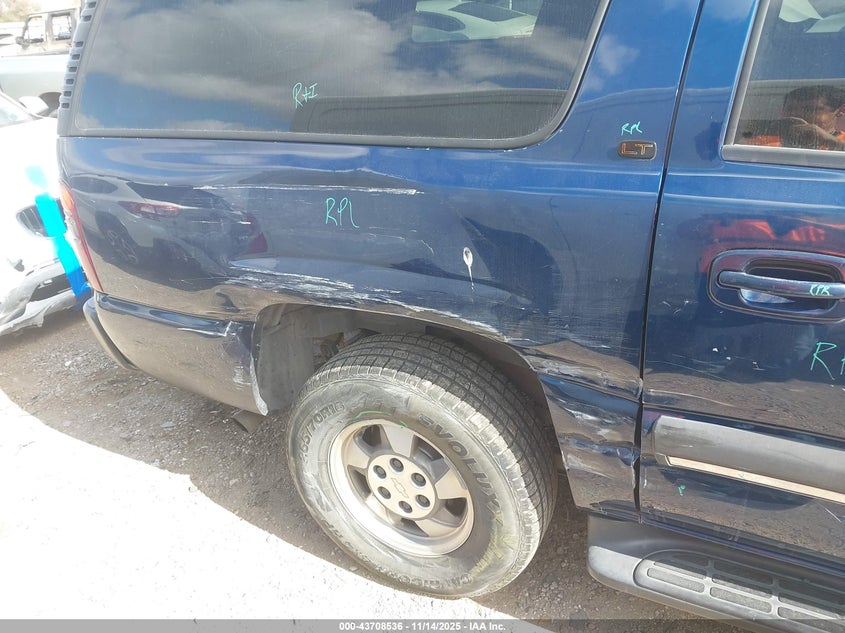 2002 Chevrolet Suburban 1500 Lt VIN: 1GNEC16Z72J304858 Lot: 43708536