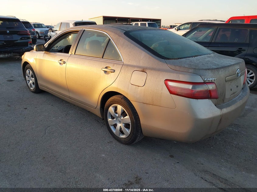 4T4BE46KX7R003891 2007 TOYOTA CAMRY photo no. 3