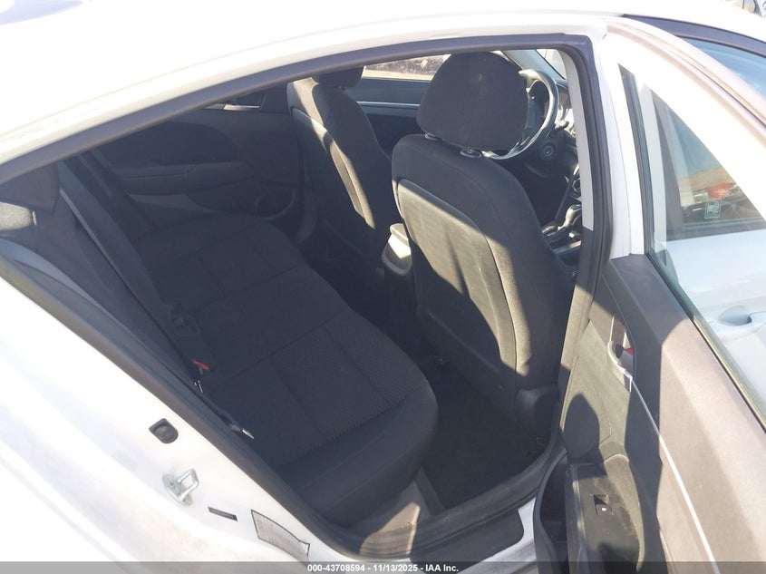 2019 Hyundai Elantra Sel VIN: 5NPD84LF9KH469210 Lot: 43708594