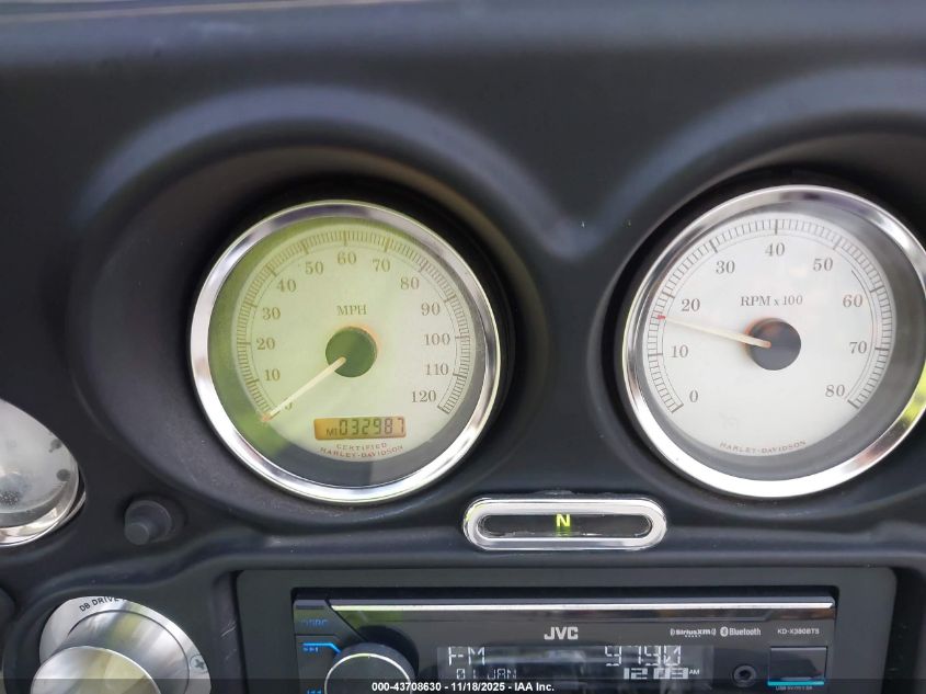 2006 Harley-Davidson Flhx VIN: 1HD1KAV146Y663621 Lot: 43708630