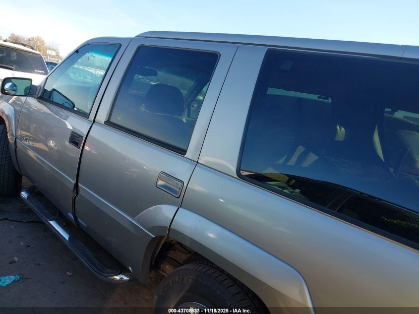 2000 Cadillac Escalade Standard VIN: 1GYEK13R6YR118880 Lot: 43708633