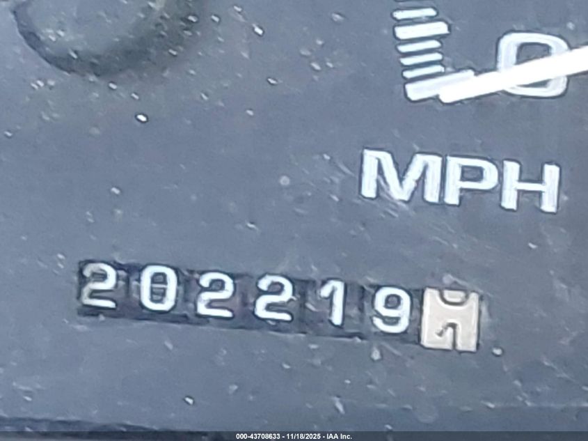 2000 Cadillac Escalade Standard VIN: 1GYEK13R6YR118880 Lot: 43708633