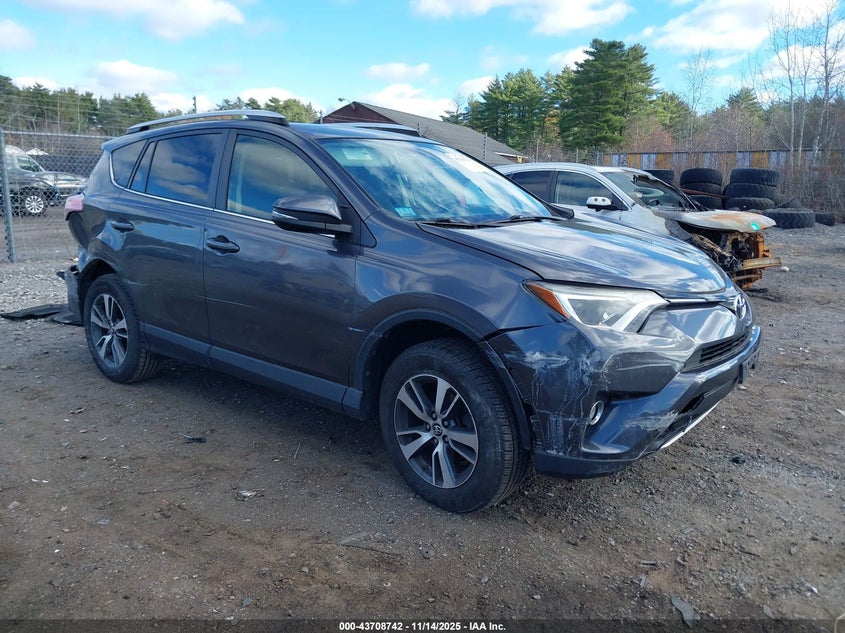 TOYOTA RAV4 XLE