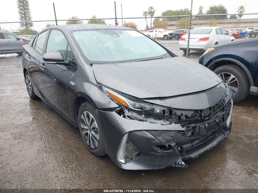 TOYOTA PRIUS PRIME XLE