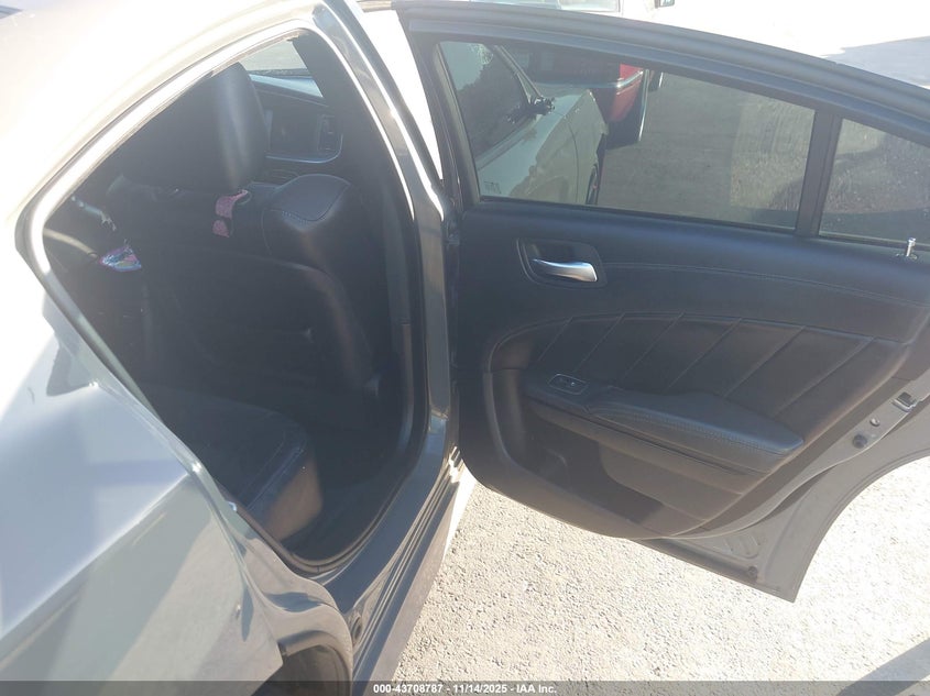 2C3CDXCT9KH619084 2019 DODGE CHARGER photo no. 8