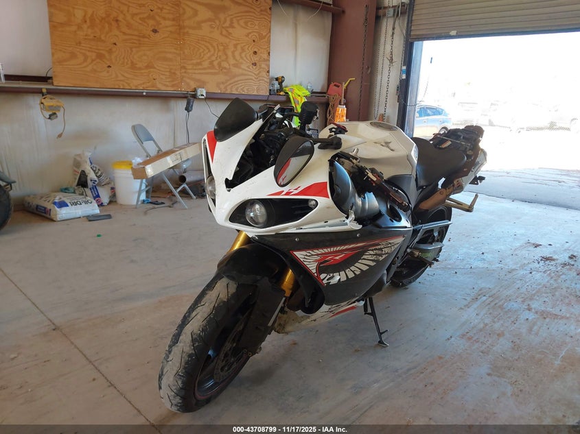 JYARN23E49A003921 2009 YAMAHA YZF photo no. 2