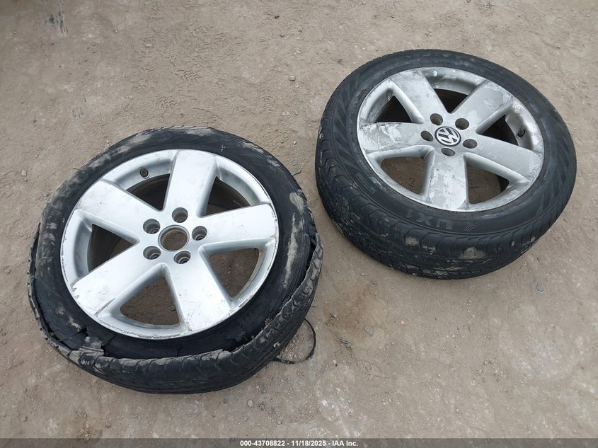 2008 Volkswagen Passat Komfort VIN: WVWAK73C58P086549 Lot: 43708822