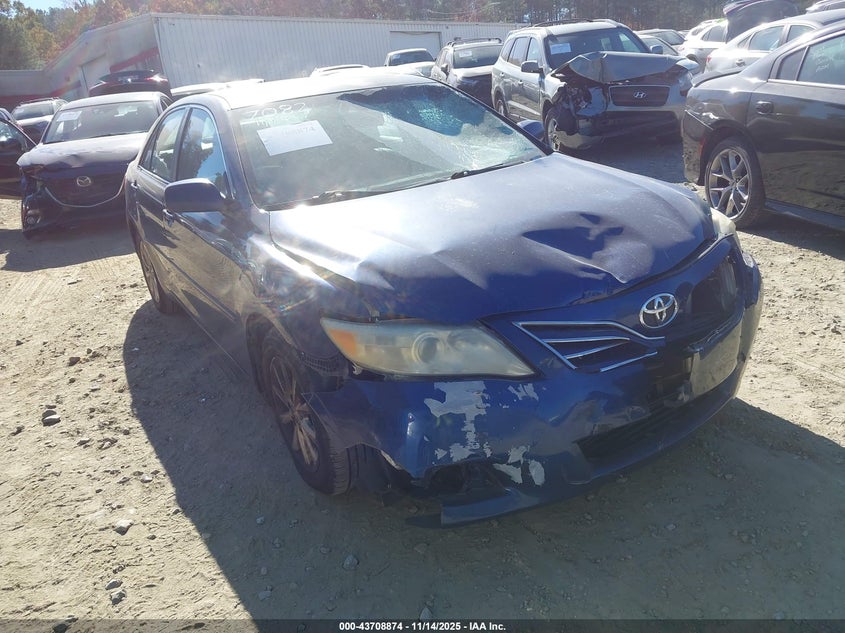 TOYOTA CAMRY XLE V6