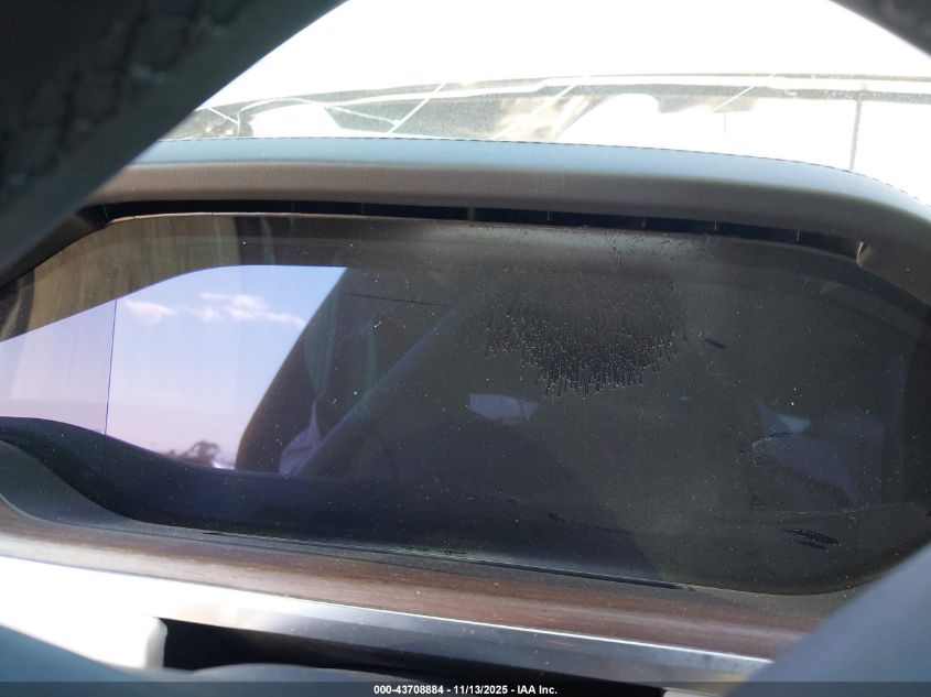 2022 Tesla Model X Dual Motor All-Wheel Drive VIN: 7SAXCBE50NF329900 Lot: 43708884