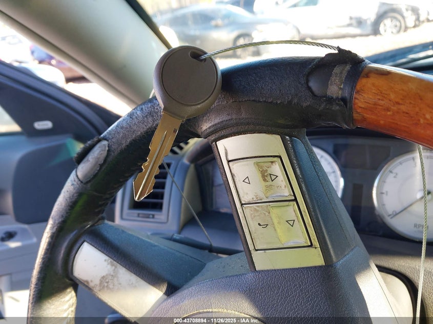 2006 Chrysler 300C VIN: 2C3KA63H36H141244 Lot: 43708894