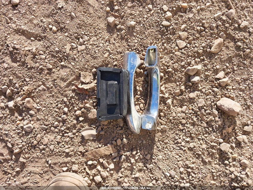 2006 Chrysler 300C VIN: 2C3KA63H36H141244 Lot: 43708894