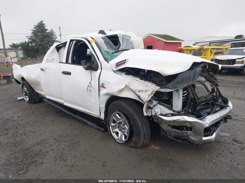 2025 Ram 3500 Tradesman 4X4 8' Box