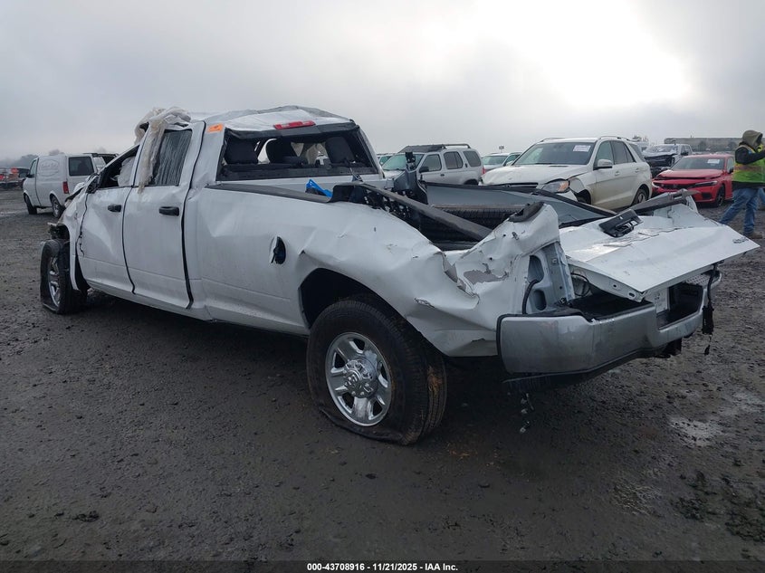 2025 Ram 3500 Tradesman 4X4 8' Box