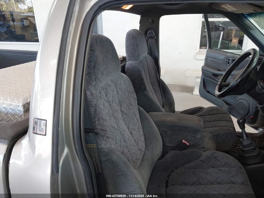 2001 GMC Sonoma Sls VIN: 1GTCS145518232051 Lot: 43708929