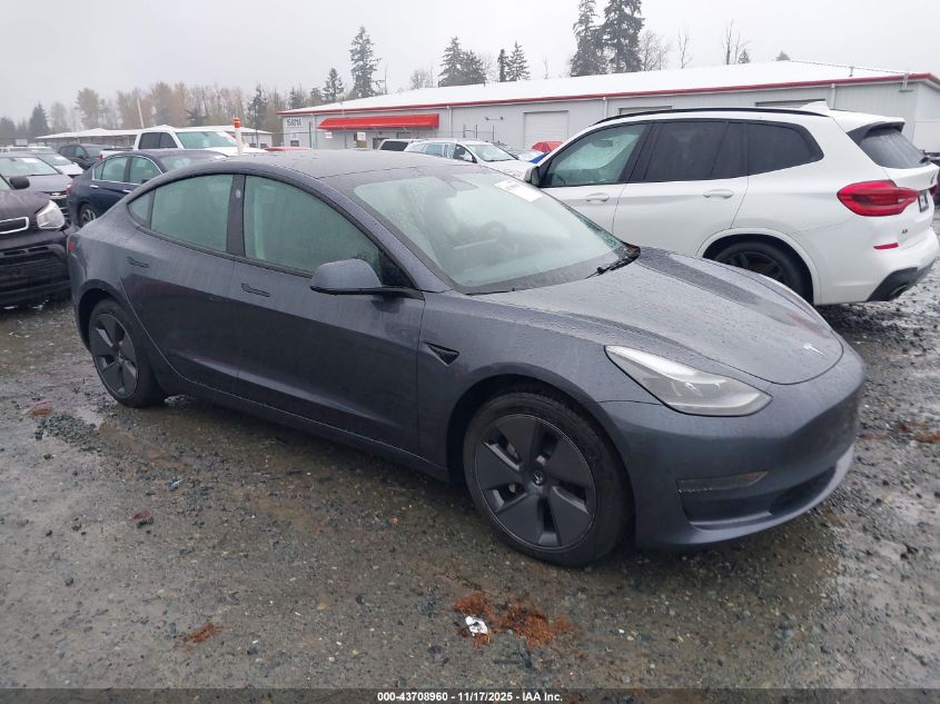 TESLA MODEL 3 REAR-WHEEL DRIVE