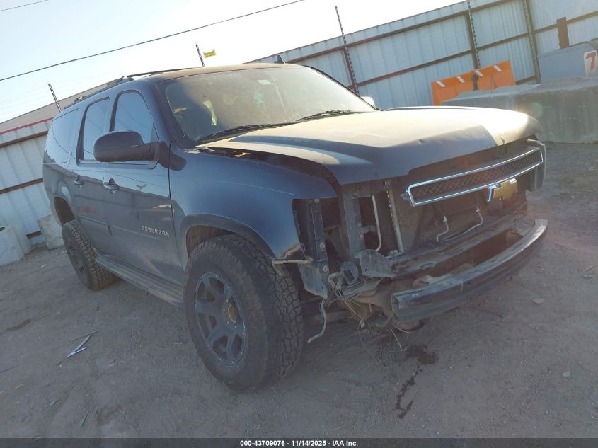 CHEVROLET SUBURBAN LT