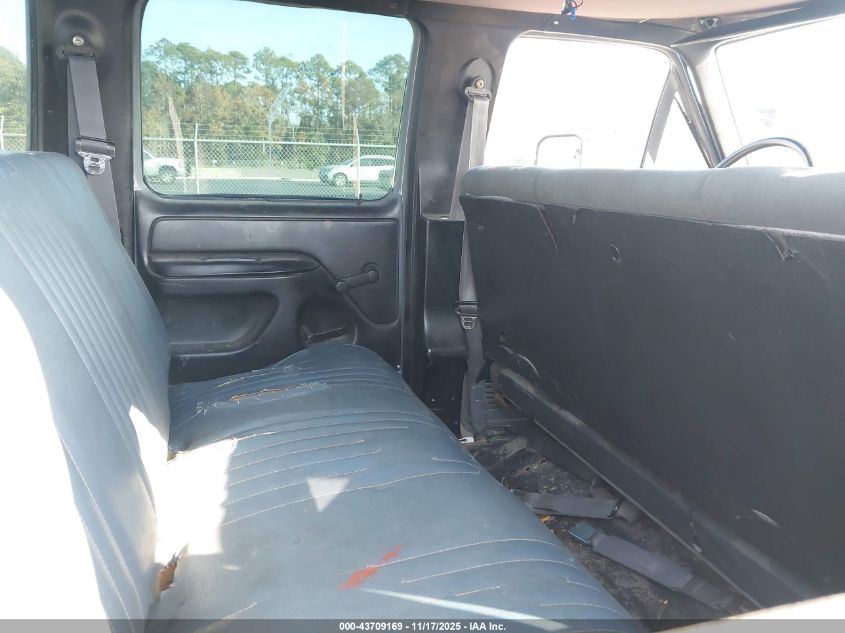 1993 Ford F350 VIN: 2FTJW35H9PCA84986 Lot: 43709169