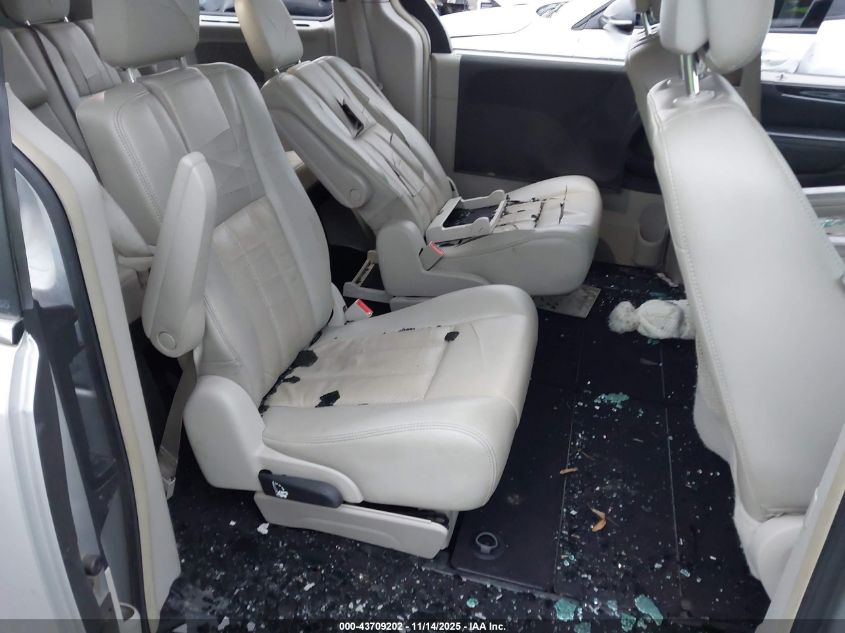 2011 Chrysler Town & Country Touring-L VIN: 2A4RR8DG8BR782909 Lot: 43709202