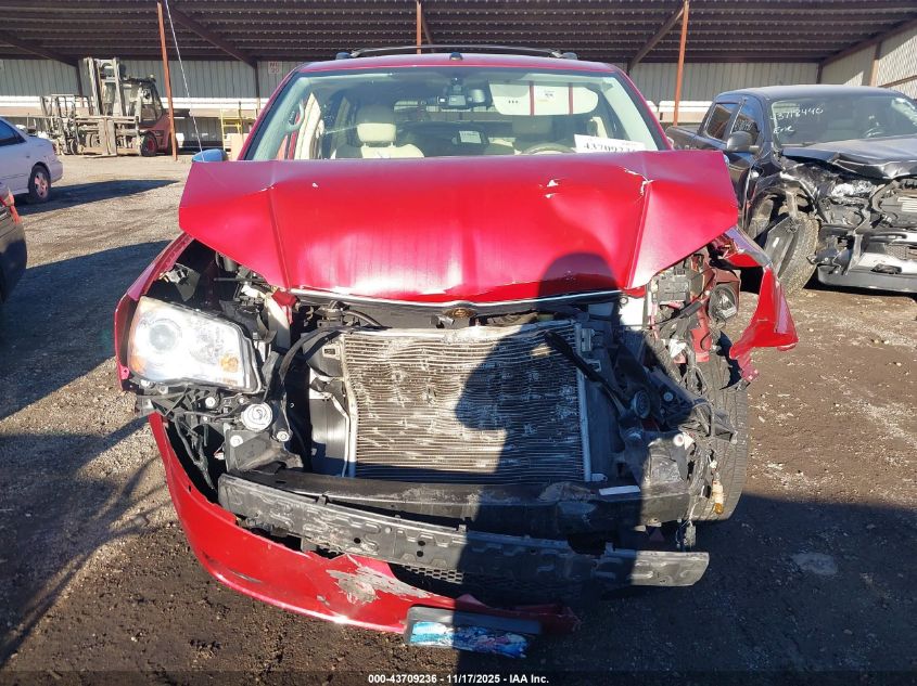 2009 Chrysler Town & Country Limited VIN: 2A8HR64X19R525308 Lot: 43709236