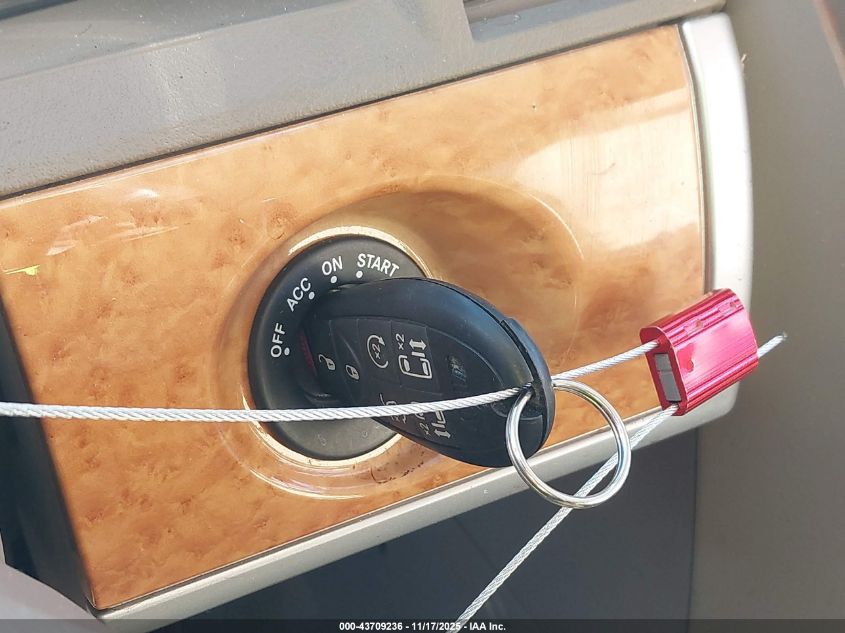 2009 Chrysler Town & Country Limited VIN: 2A8HR64X19R525308 Lot: 43709236