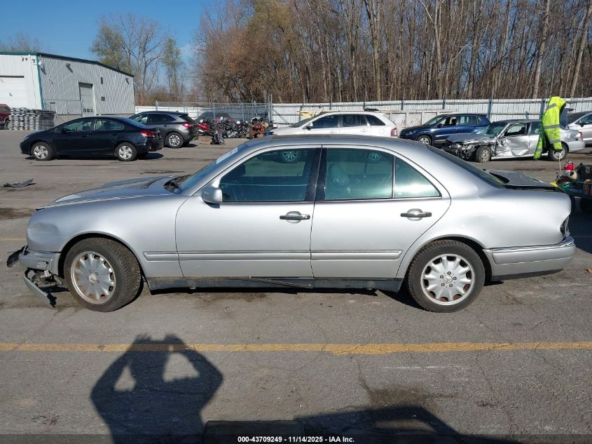 1998 Mercedes-Benz E 320 VIN: WDBJF65F6WA669801 Lot: 43709249