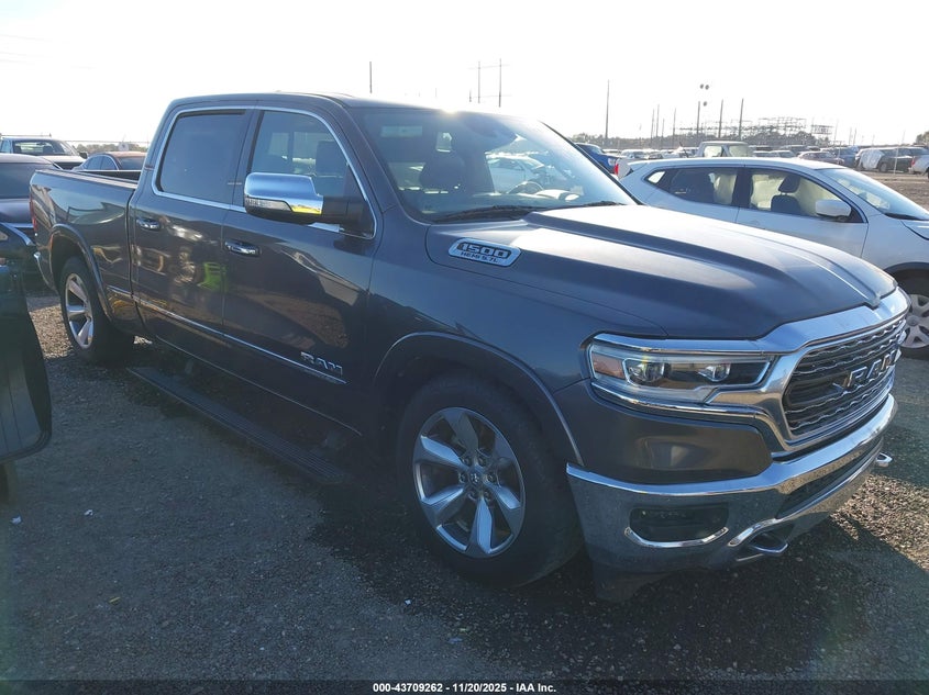 RAM 1500 LIMITED 4X4 6 4 BOX