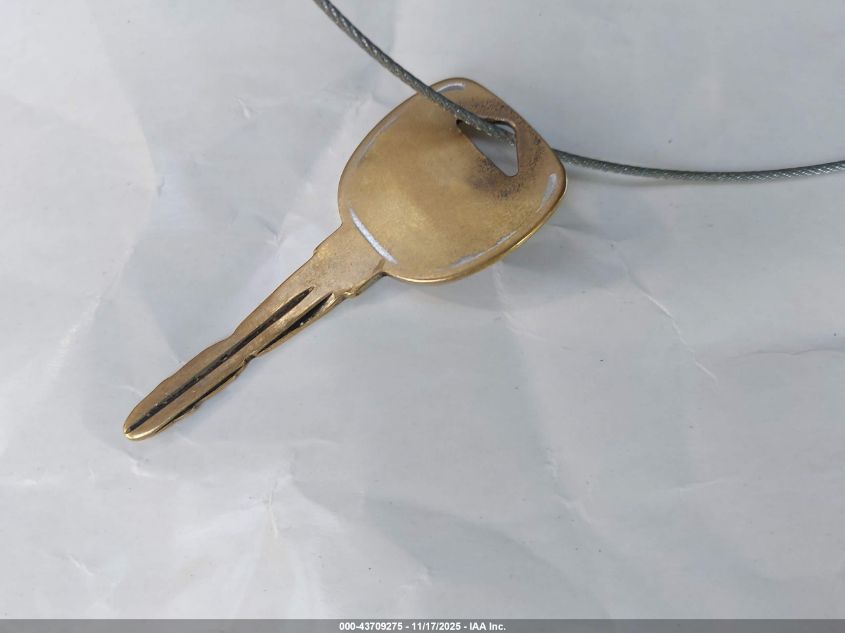 2001 Saturn Sc2 VIN: 1G8ZR12761Z235331 Lot: 43709275