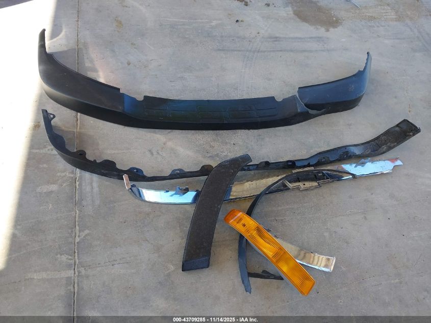 2025 Chevrolet Express Cargo Rwd 2500 Extended Wheelbase Wt VIN: 1GCWGBF70S1113157 Lot: 43709285