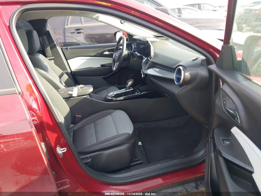 KL77LHEPXSC241797 2025 CHEVROLET TRAX photo no. 5