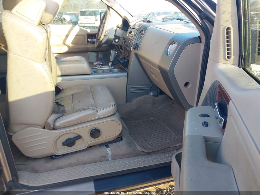 1FTPX12505NB55103 2005 FORD F-150 photo no. 5