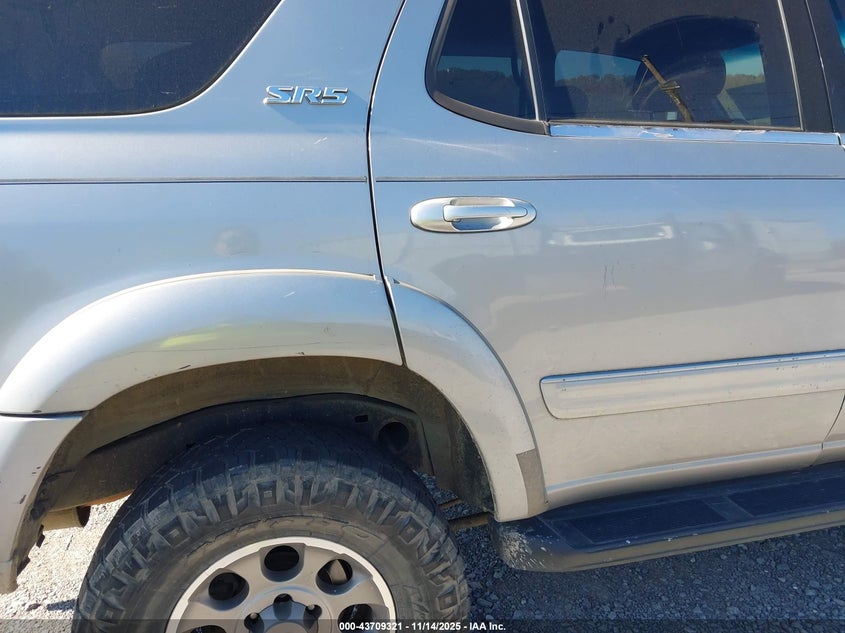 5TDBT44A71S019928 2001 TOYOTA SEQUOIA photo no. 13