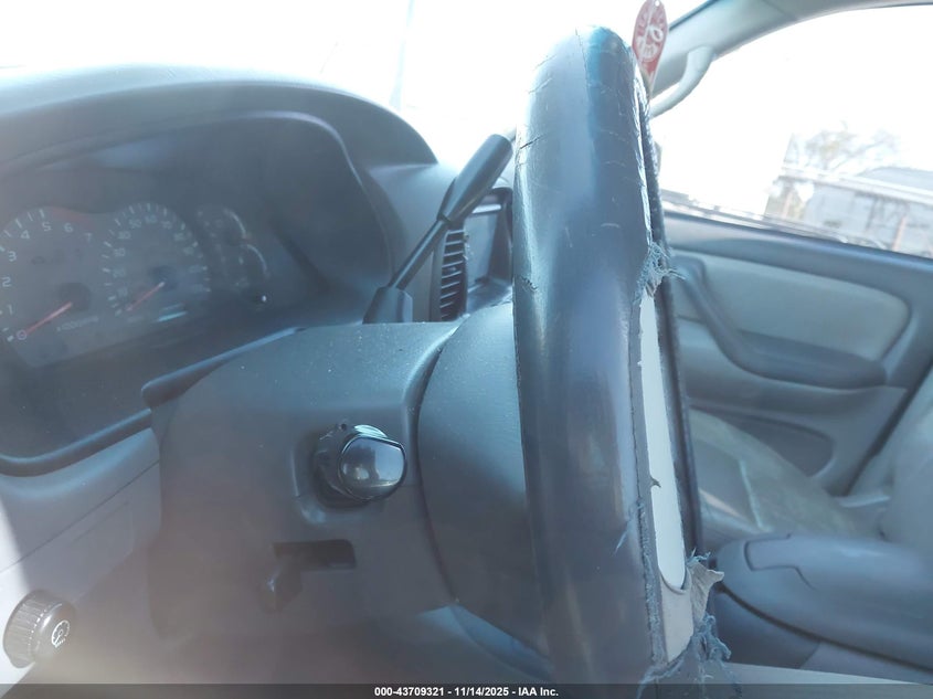 5TDBT44A71S019928 2001 TOYOTA SEQUOIA photo no. 7