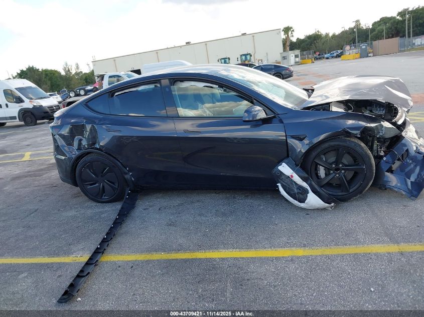 2026 Tesla Model Y Long Range Dual Motor All-Wheel Drive VIN: 7SAYGDED7TA579964 Lot: 43709421