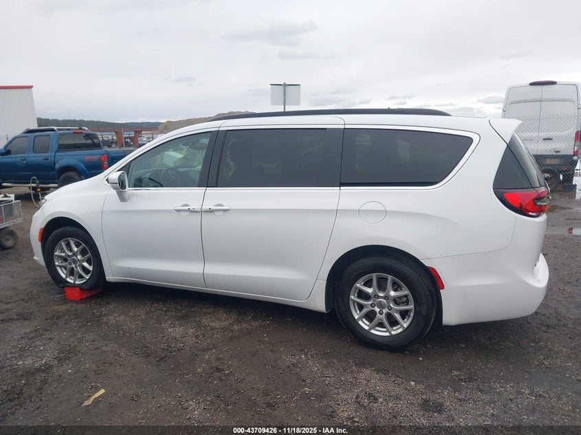 2022 Chrysler Pacifica Touring L VIN: 2C4RC1BG4NR169952 Lot: 43709426