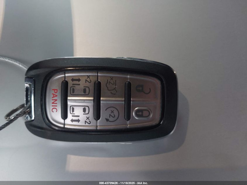 2022 Chrysler Pacifica Touring L VIN: 2C4RC1BG4NR169952 Lot: 43709426