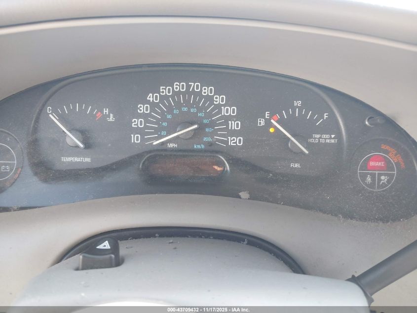 2004 Buick Century VIN: 2G4WS52J841182575 Lot: 43709432