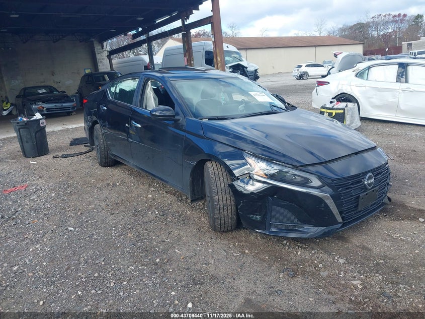 NISSAN ALTIMA SV AWD