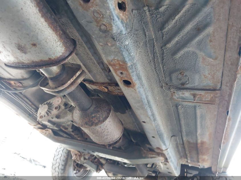 2001 Jeep Cherokee Sport VIN: 1J4FF48S11L595621 Lot: 43709464