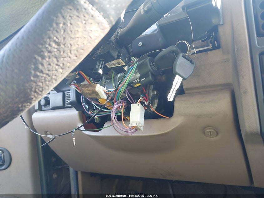 2001 Land Rover Discovery Series Ii VIN: SALTW12461A725036 Lot: 43709469