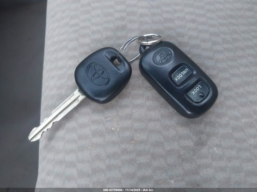 2007 Toyota Corolla Le VIN: 1NXBR32E47Z881759 Lot: 43709494