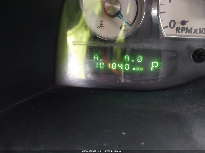 2004 Ford Thunderbird VIN: 1FAHP60A14Y104987 Lot: 43709571