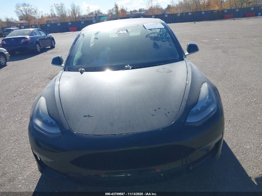2018 Tesla Model 3 Long Range/Performance VIN: 5YJ3E1EB5JF127862 Lot: 43709587