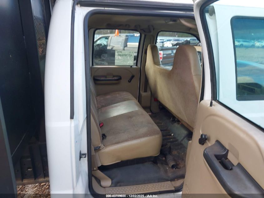 2005 Ford F-550 Lariat/Xl/Xlt VIN: 1FDAW56P25EB49276 Lot: 43709600