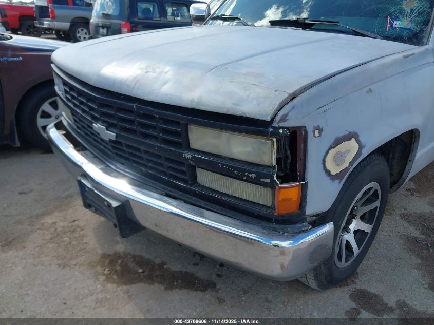 1992 Chevrolet Gmt-400 C2500 VIN: 2GCFC29K9N1261706 Lot: 43709606