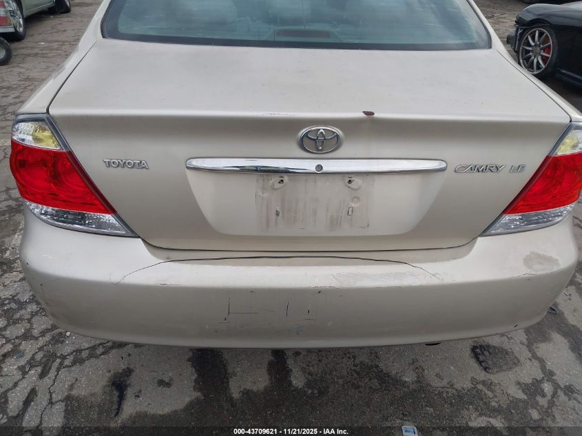 2005 Toyota Camry Le VIN: 4T1BE32K15U045082 Lot: 43709621