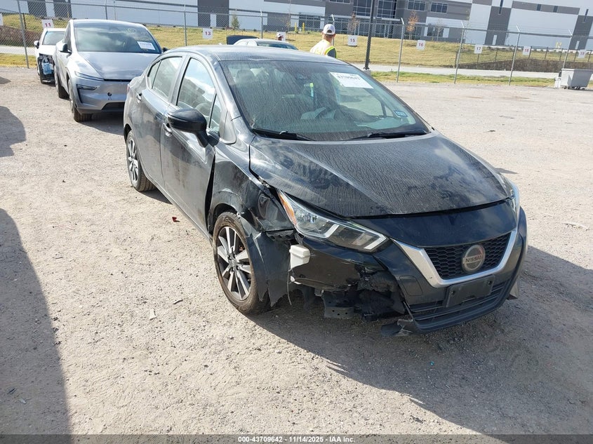 NISSAN VERSA SV XTRONIC CVT